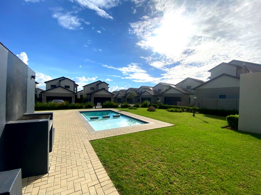 3 Bedroom Property for Sale in Fourways Gauteng