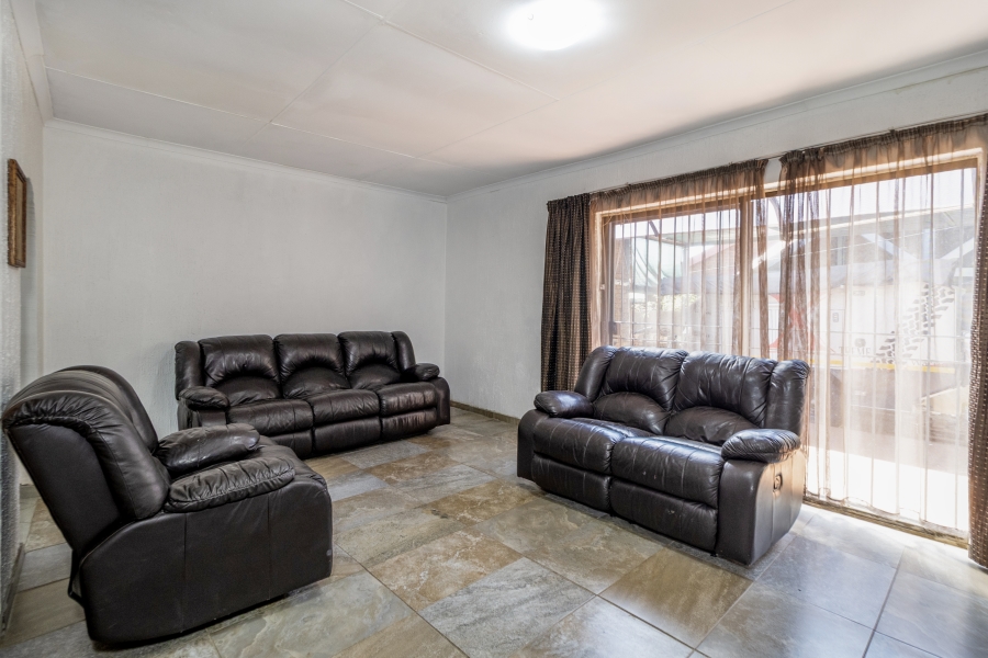 4 Bedroom Property for Sale in Pierre Van Ryneveld Gauteng