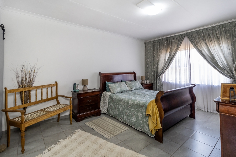 4 Bedroom Property for Sale in Pierre Van Ryneveld Gauteng