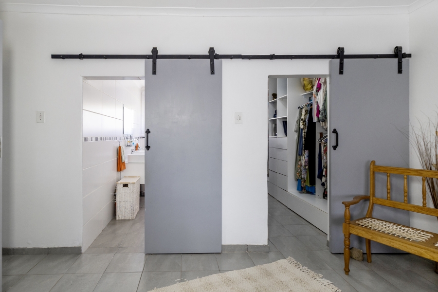 4 Bedroom Property for Sale in Pierre Van Ryneveld Gauteng