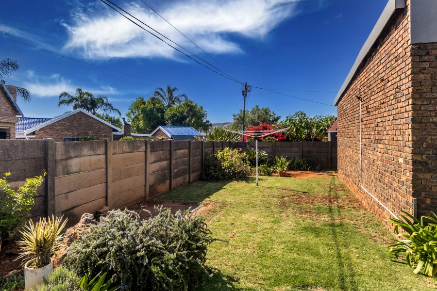 4 Bedroom Property for Sale in Pierre Van Ryneveld Gauteng