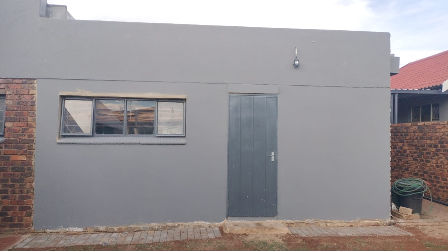 4 Bedroom Property for Sale in Pierre Van Ryneveld Gauteng