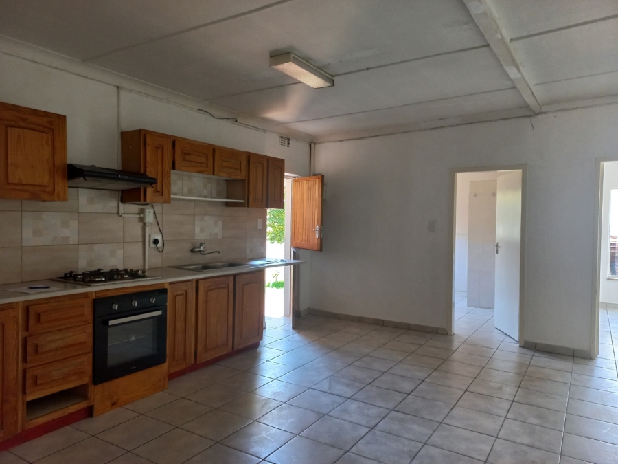 To Let 2 Bedroom Property for Rent in Edenvale Central Gauteng