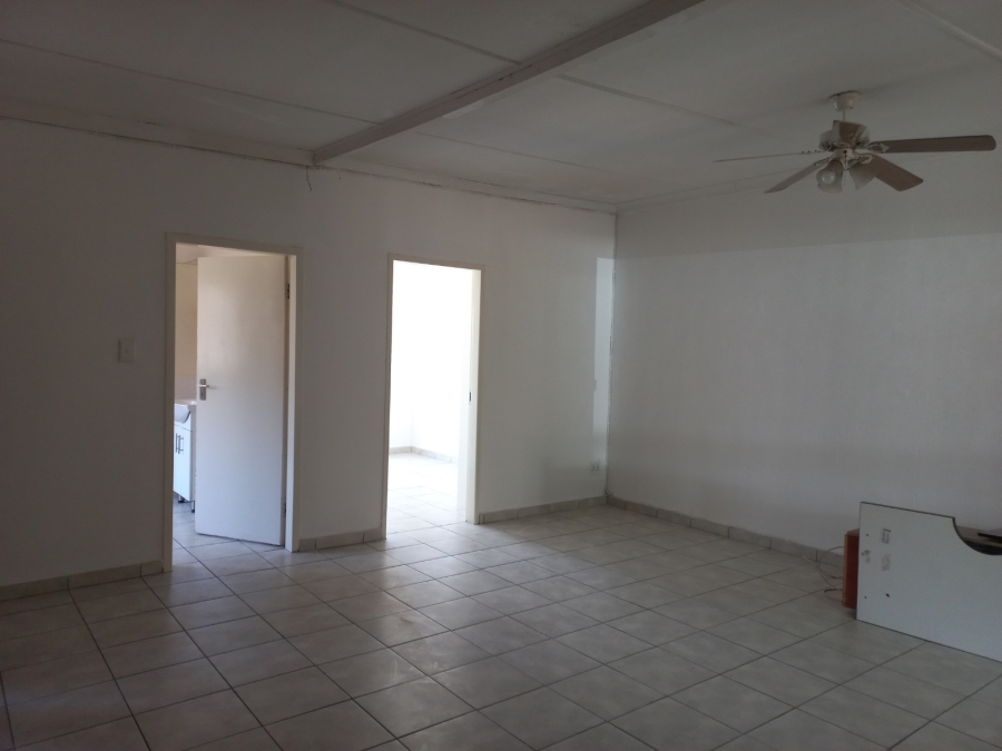To Let 2 Bedroom Property for Rent in Edenvale Central Gauteng