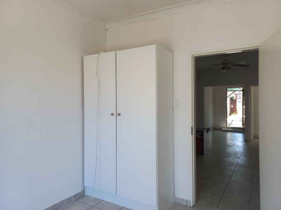 To Let 2 Bedroom Property for Rent in Edenvale Central Gauteng