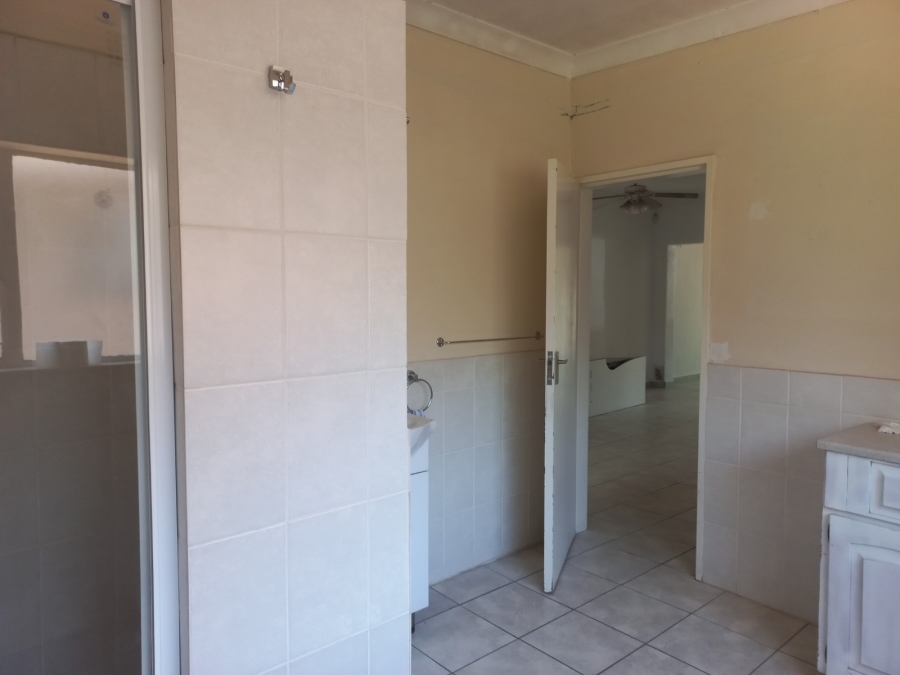 To Let 2 Bedroom Property for Rent in Edenvale Central Gauteng