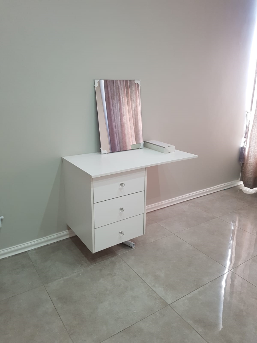 To Let 1 Bedroom Property for Rent in Orchards Gauteng