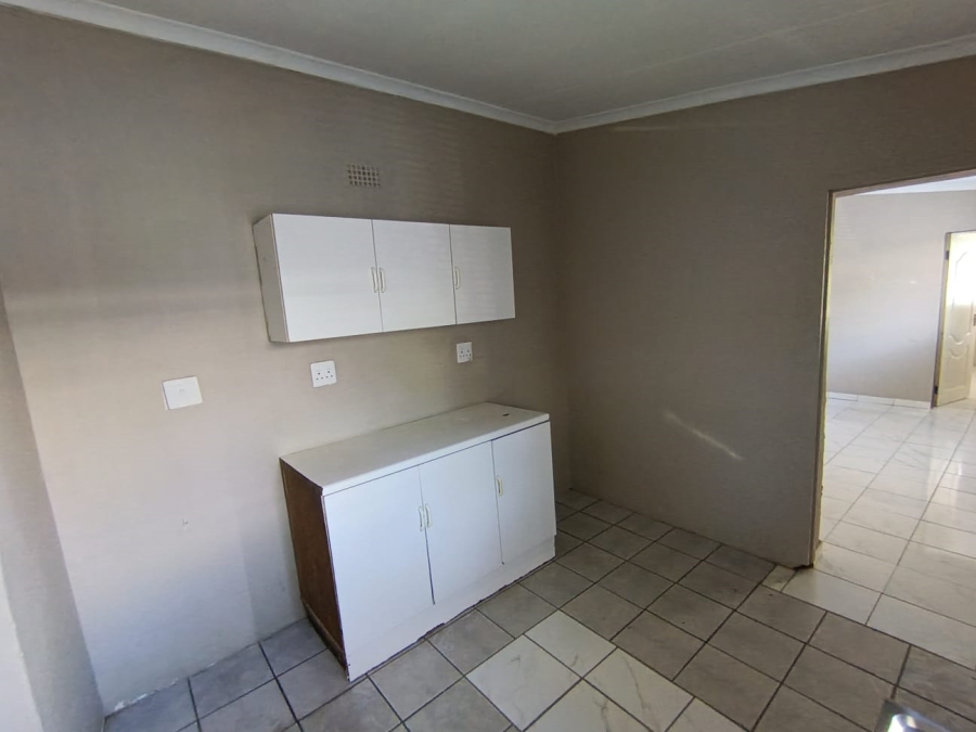 To Let 2 Bedroom Property for Rent in Benoni West Gauteng