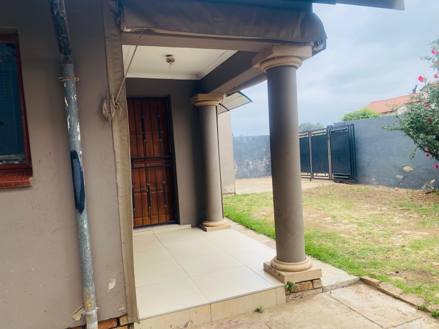 3 Bedroom Property for Sale in Chief A. Luthuli Park Gauteng
