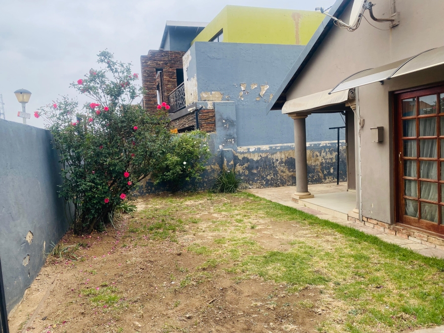 3 Bedroom Property for Sale in Chief A. Luthuli Park Gauteng