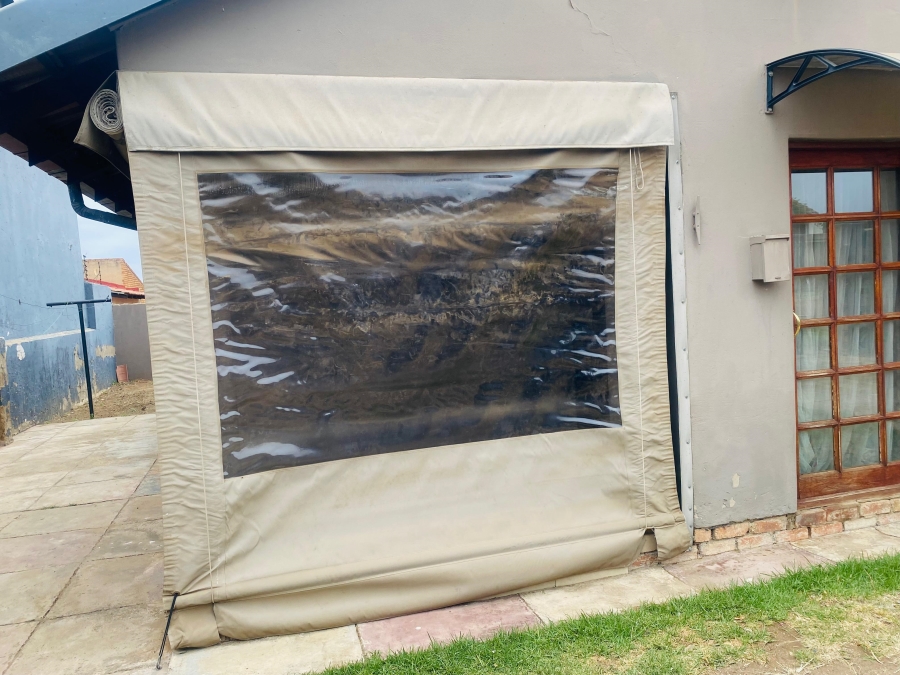 3 Bedroom Property for Sale in Chief A. Luthuli Park Gauteng
