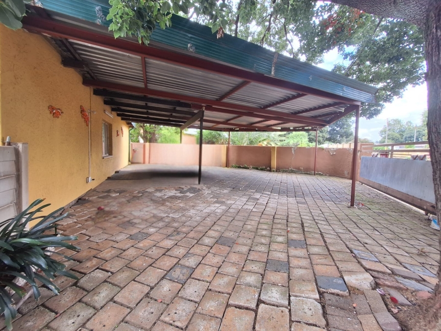 3 Bedroom Property for Sale in Rensburg Gauteng