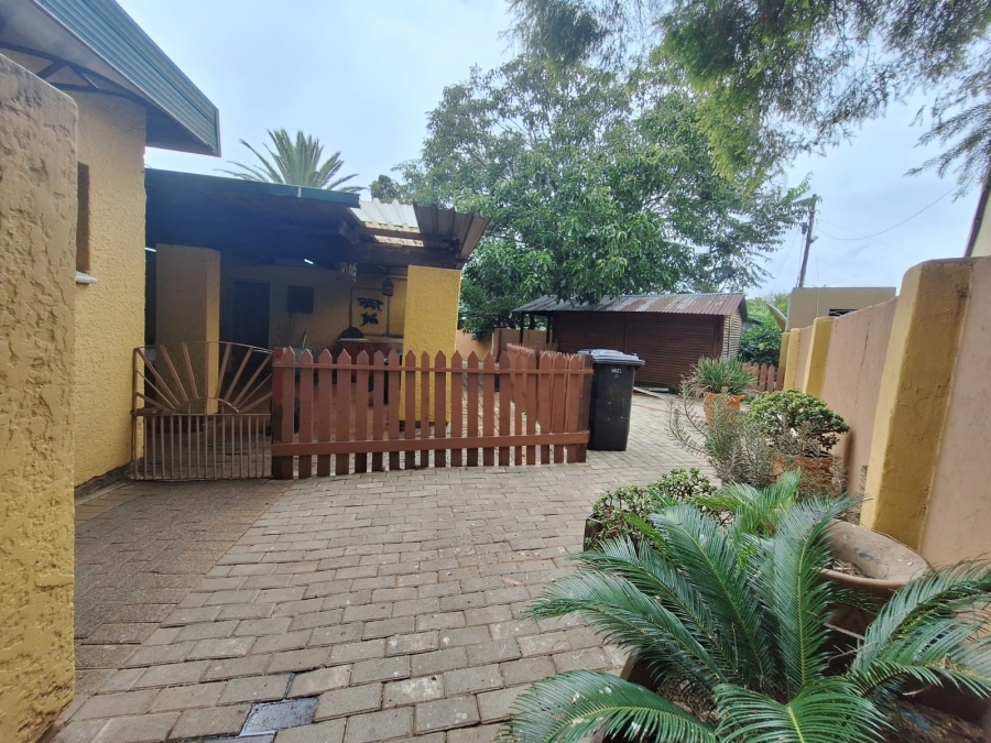 3 Bedroom Property for Sale in Rensburg Gauteng