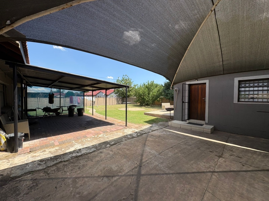 To Let 3 Bedroom Property for Rent in Bedworth Park Gauteng