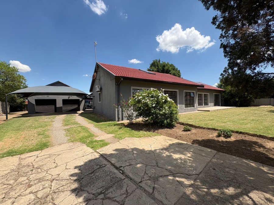 To Let 3 Bedroom Property for Rent in Bedworth Park Gauteng