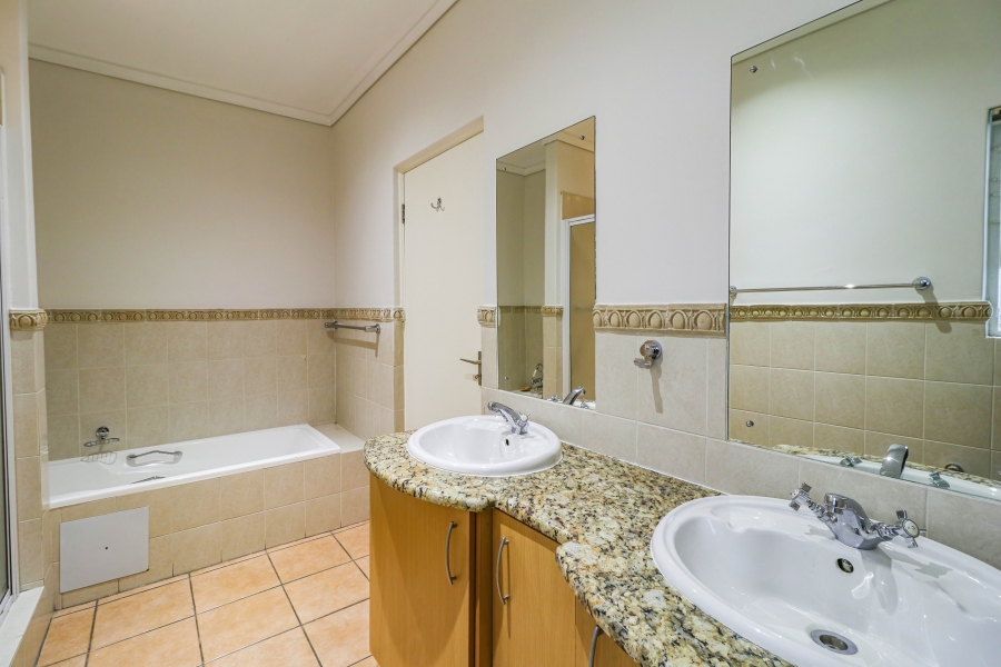 To Let 2 Bedroom Property for Rent in Morningside Gauteng