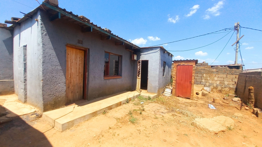 2 Bedroom Property for Sale in Doornkop Gauteng