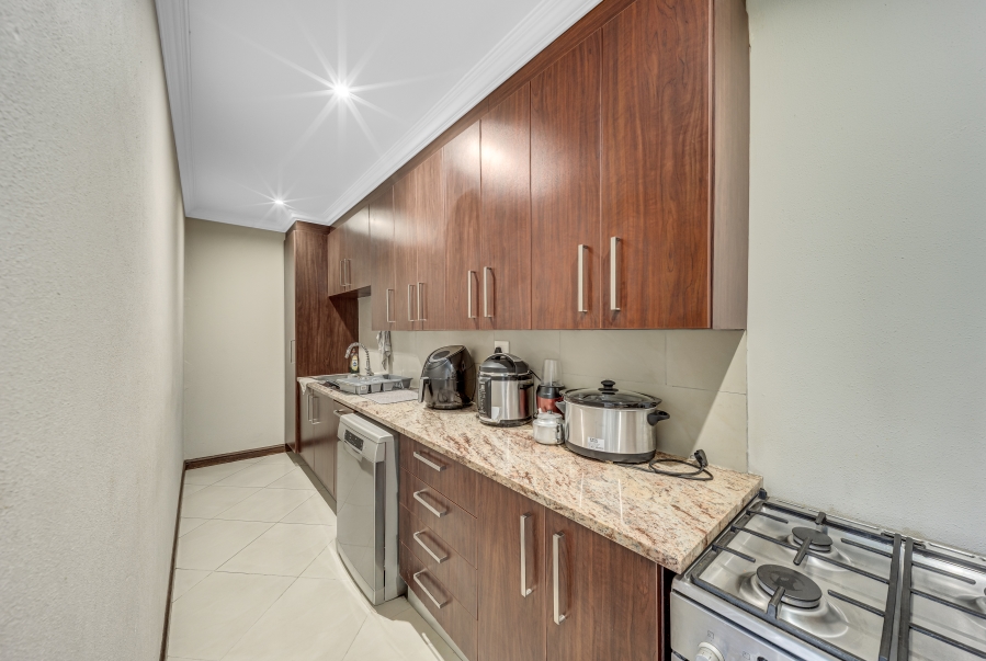 4 Bedroom Property for Sale in Barbeque Downs Gauteng