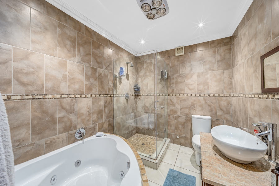 4 Bedroom Property for Sale in Barbeque Downs Gauteng