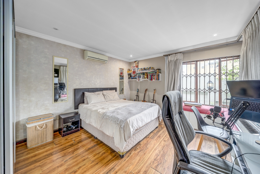 4 Bedroom Property for Sale in Barbeque Downs Gauteng