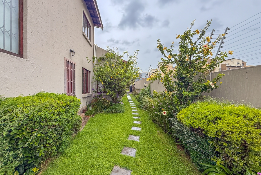 4 Bedroom Property for Sale in Barbeque Downs Gauteng