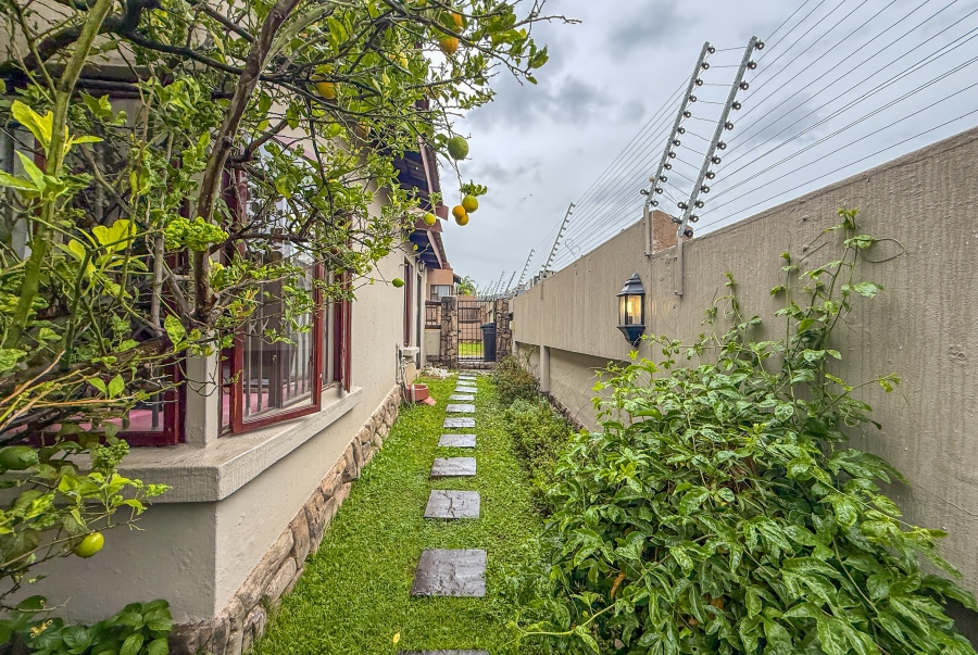 4 Bedroom Property for Sale in Barbeque Downs Gauteng