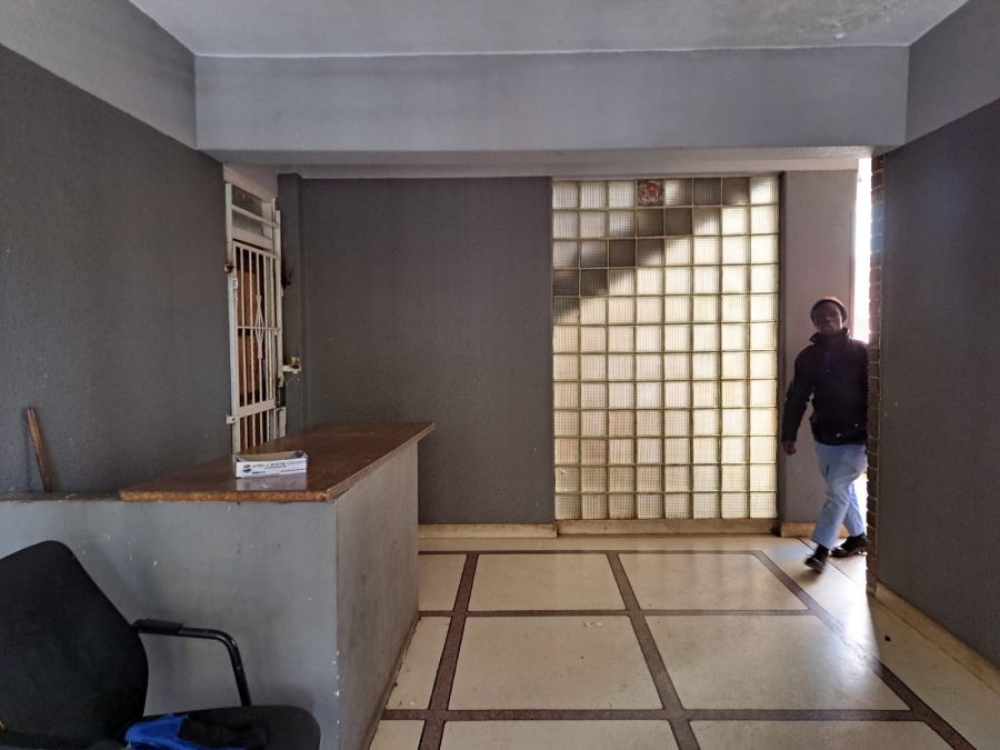 14 Bedroom Property for Sale in Yeoville Gauteng