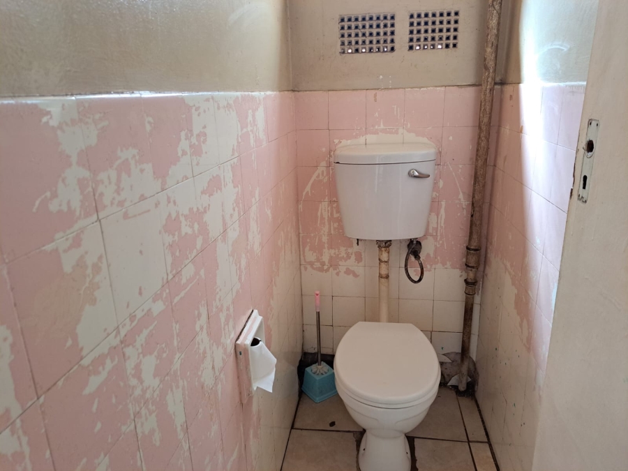 14 Bedroom Property for Sale in Yeoville Gauteng