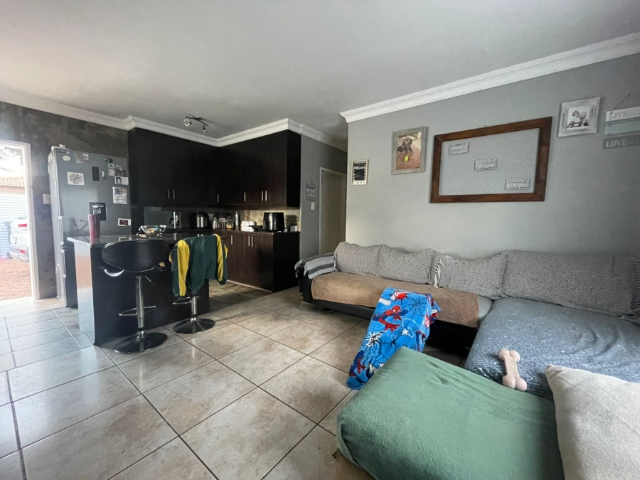 3 Bedroom Property for Sale in Denneoord Gauteng