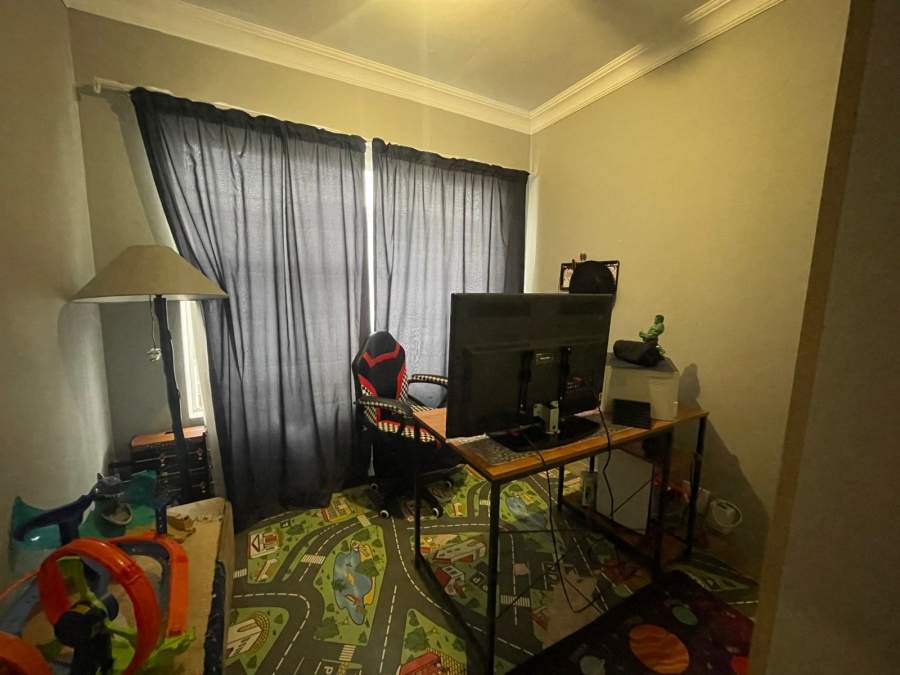 3 Bedroom Property for Sale in Denneoord Gauteng