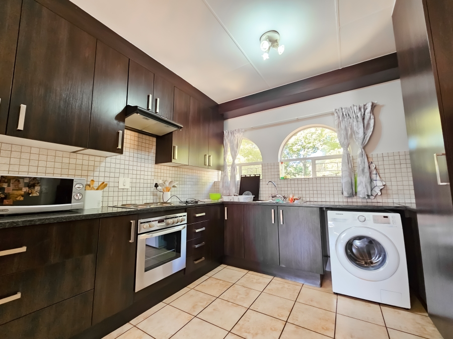 2 Bedroom Property for Sale in Garsfontein Gauteng