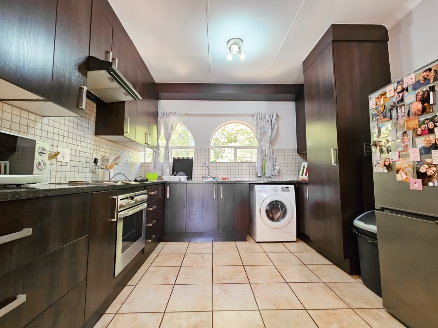 2 Bedroom Property for Sale in Garsfontein Gauteng