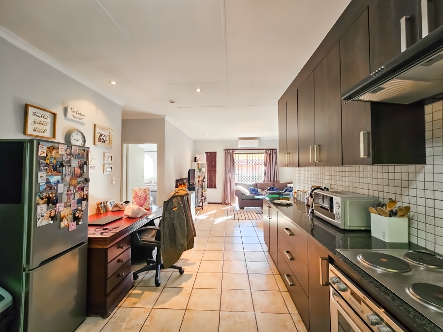 2 Bedroom Property for Sale in Garsfontein Gauteng