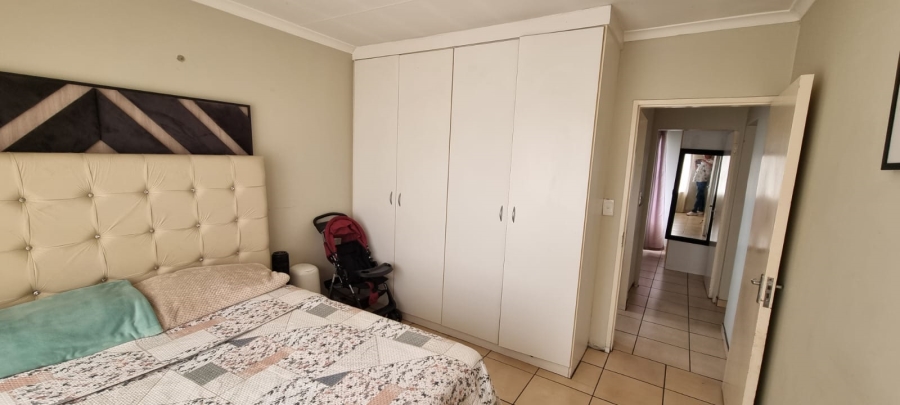 To Let 2 Bedroom Property for Rent in Sunward Park Gauteng