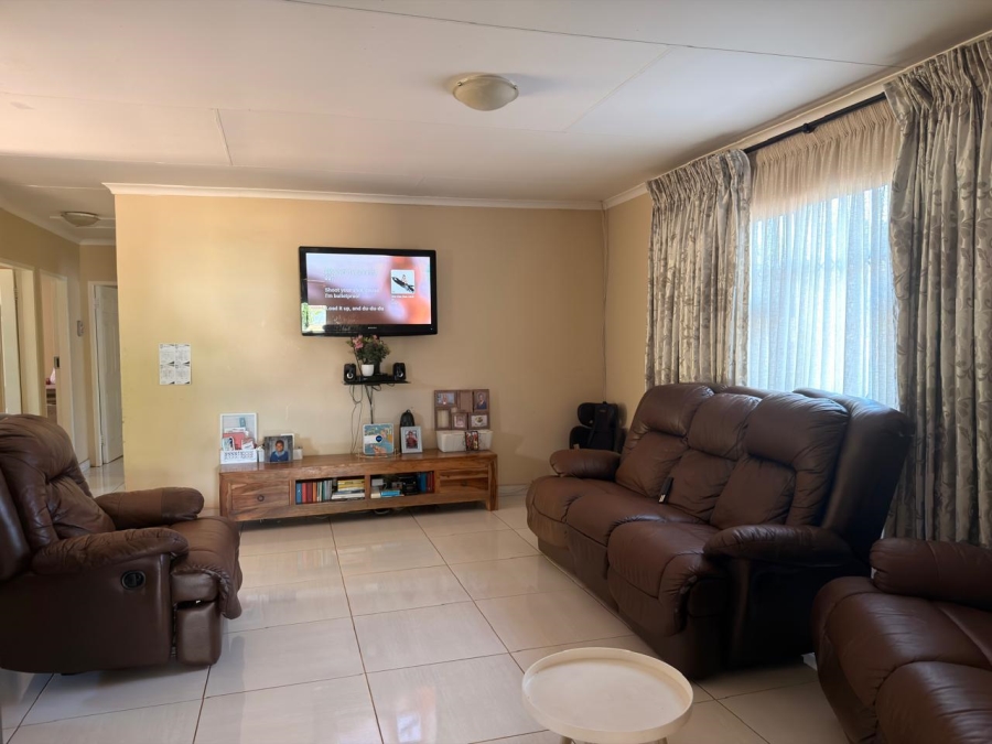 3 Bedroom Property for Sale in The Orchards Gauteng