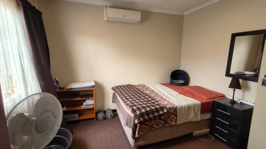 2 Bedroom Property for Sale in Annlin Gauteng