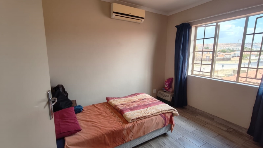 2 Bedroom Property for Sale in Annlin Gauteng