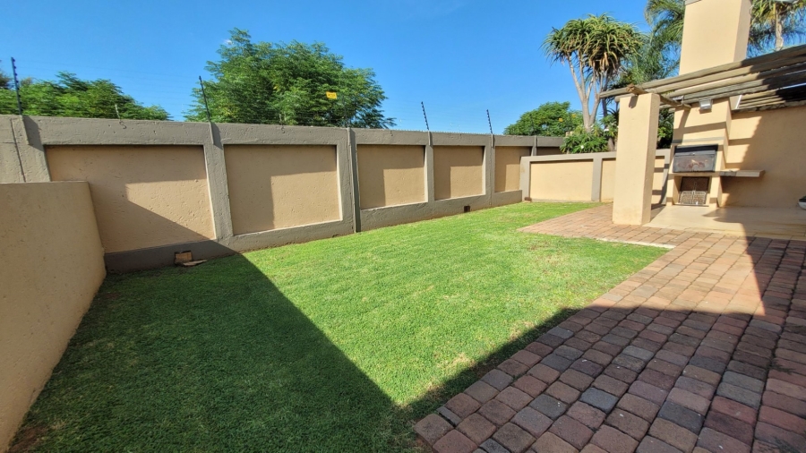3 Bedroom Property for Sale in Annlin Gauteng