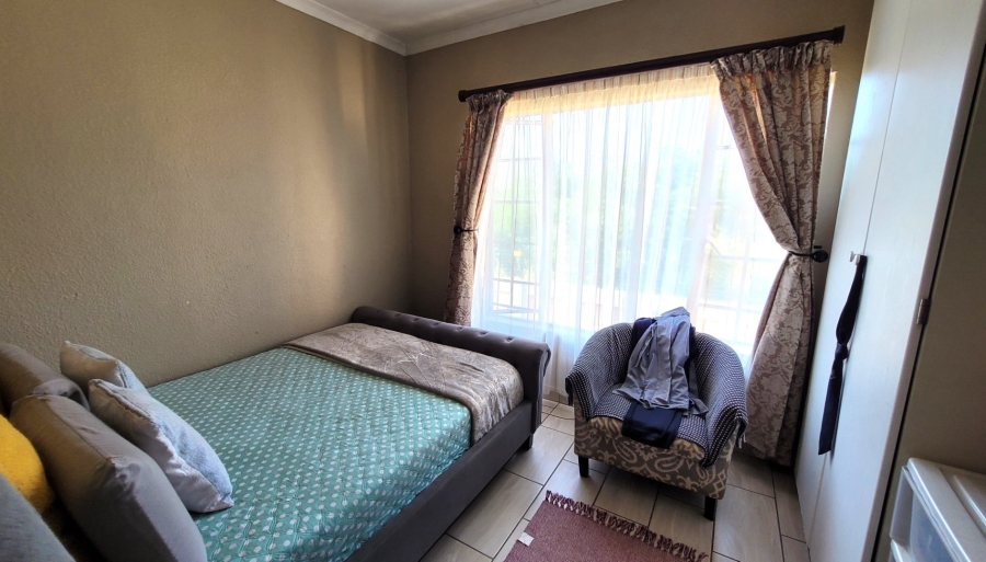 3 Bedroom Property for Sale in Annlin Gauteng