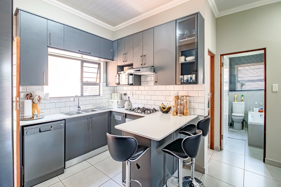 2 Bedroom Property for Sale in Annlin Gauteng