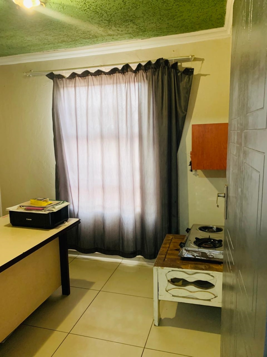 To Let 3 Bedroom Property for Rent in Lenasia Ext 3 Gauteng
