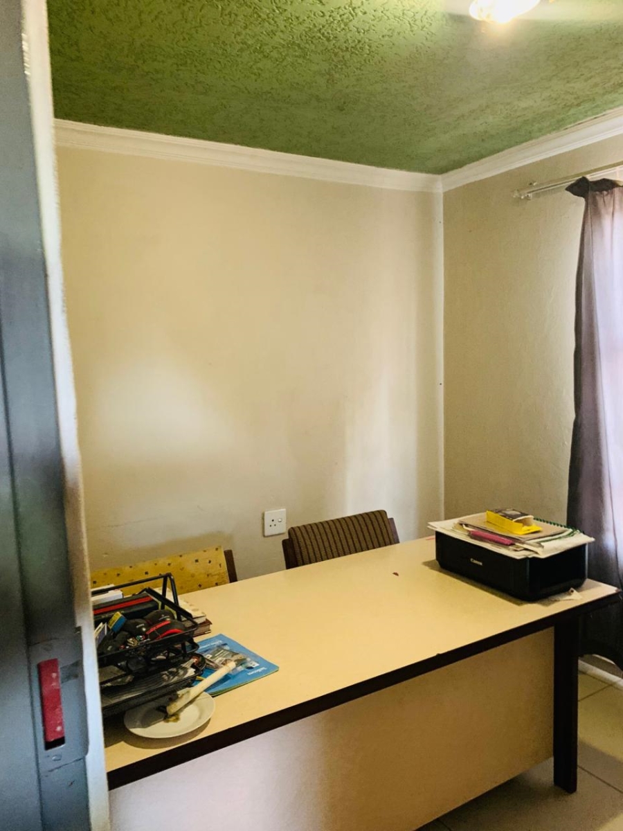 To Let 3 Bedroom Property for Rent in Lenasia Ext 3 Gauteng