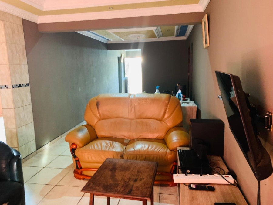 To Let 3 Bedroom Property for Rent in Lenasia Ext 3 Gauteng