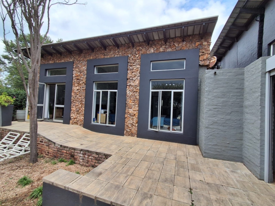 3 Bedroom Property for Sale in Blue Saddle Ranches Gauteng