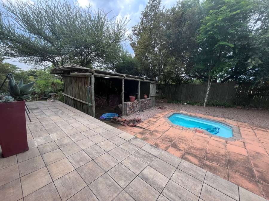 3 Bedroom Property for Sale in Blue Saddle Ranches Gauteng