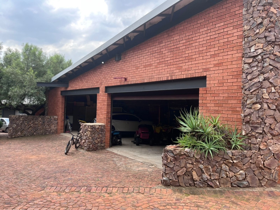 3 Bedroom Property for Sale in Blue Saddle Ranches Gauteng