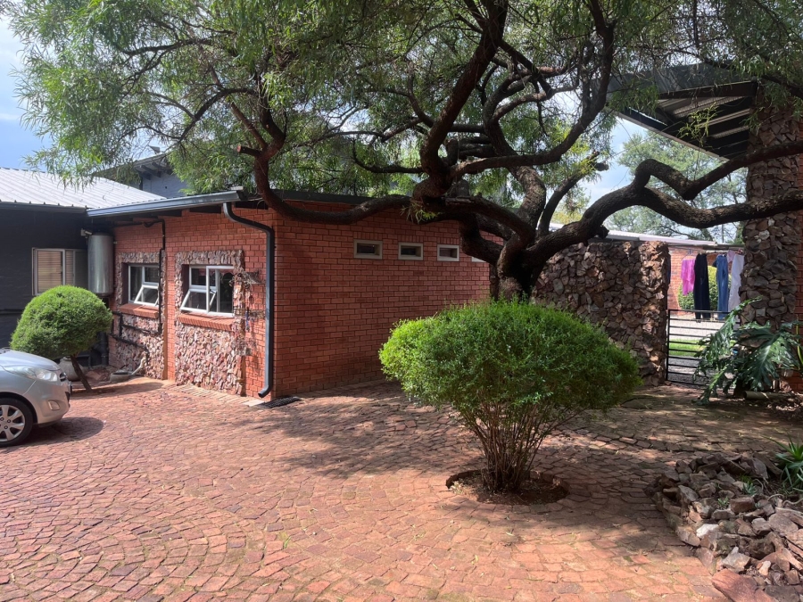 3 Bedroom Property for Sale in Blue Saddle Ranches Gauteng
