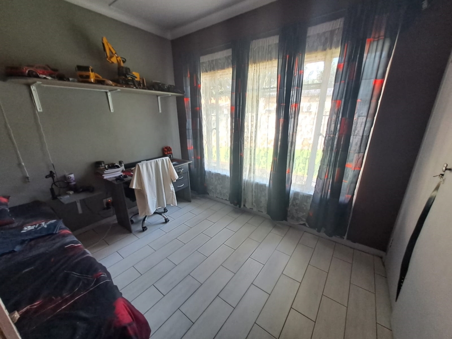 3 Bedroom Property for Sale in Three Rivers Gauteng