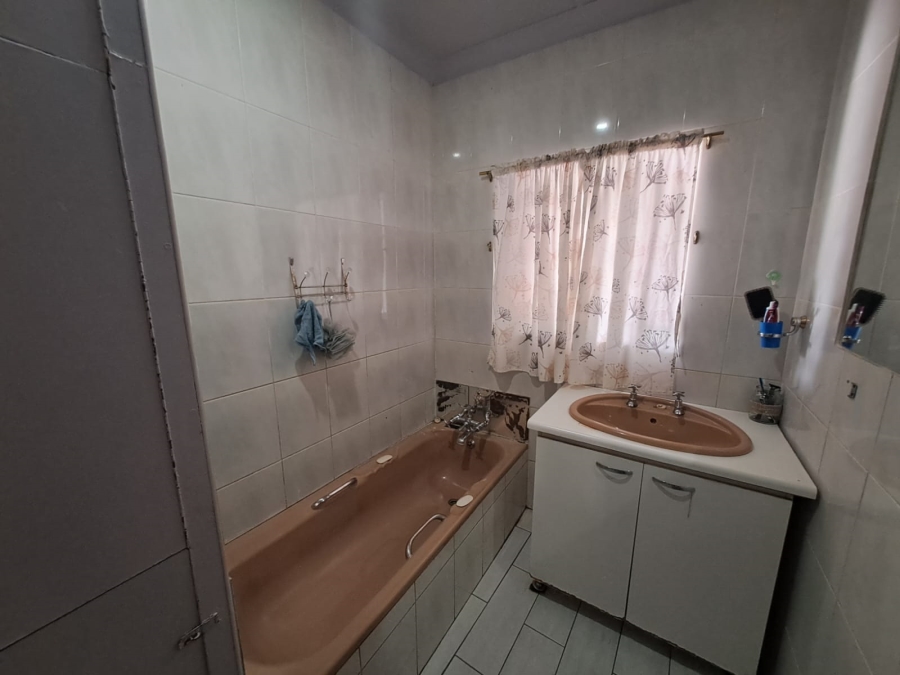 3 Bedroom Property for Sale in Three Rivers Gauteng