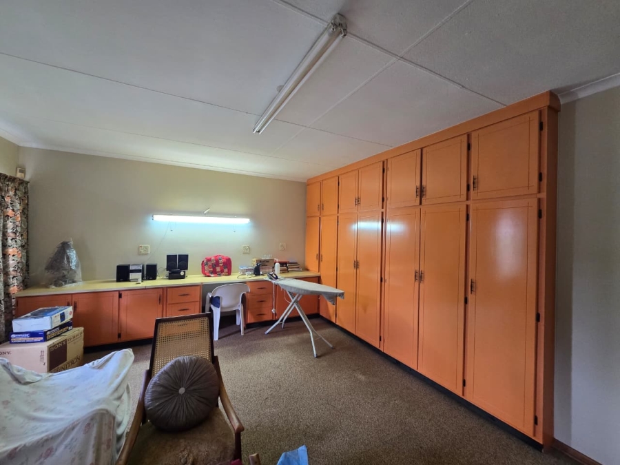 8 Bedroom Property for Sale in Rietfontein AH Gauteng